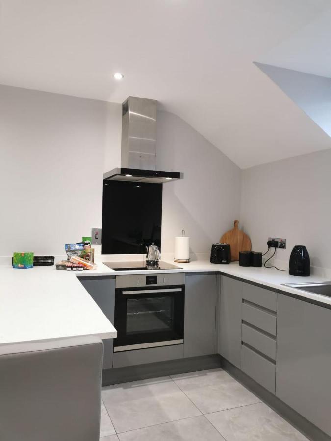 Modern 3-Bed Apartment In Magherafelt Sleeps 8 外观 照片